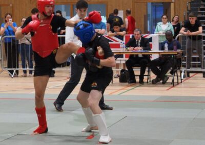 SSK youth fighter in very hard Semi Final fighter against much taller opponent